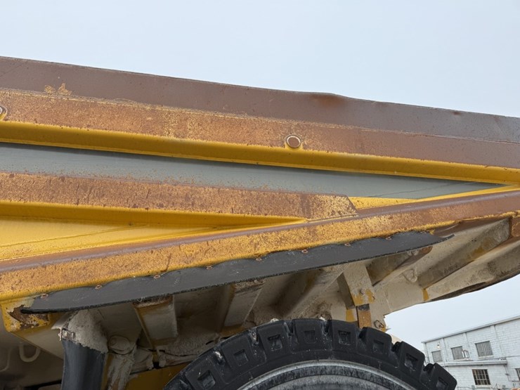 komatsu-hd465-5-image-19
