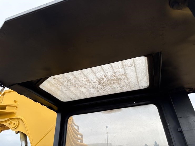 komatsu-pc50uu-1-image-32