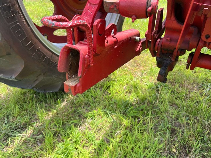 farmall-560-image-48