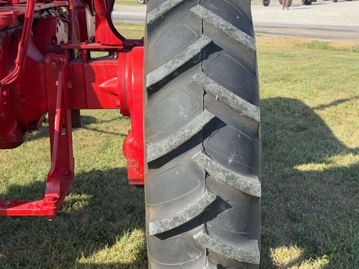 farmall-400-diesel-high-crop-image-31