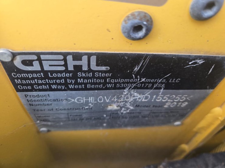2019-gehl-v420-image-50