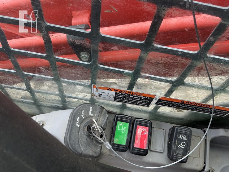 2017-kubota-svl95-2-image-15