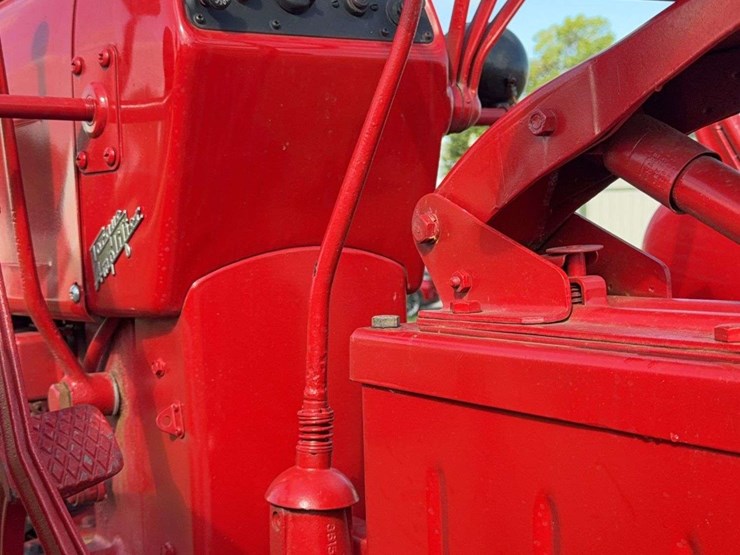 farmall-400-diesel-high-crop-image-40