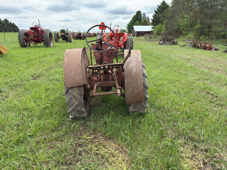 silver-king-r38-tractor-image-3