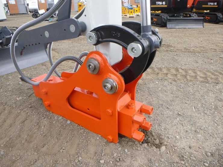 bttl-et15h-6-hydraulic-excavator-image-10