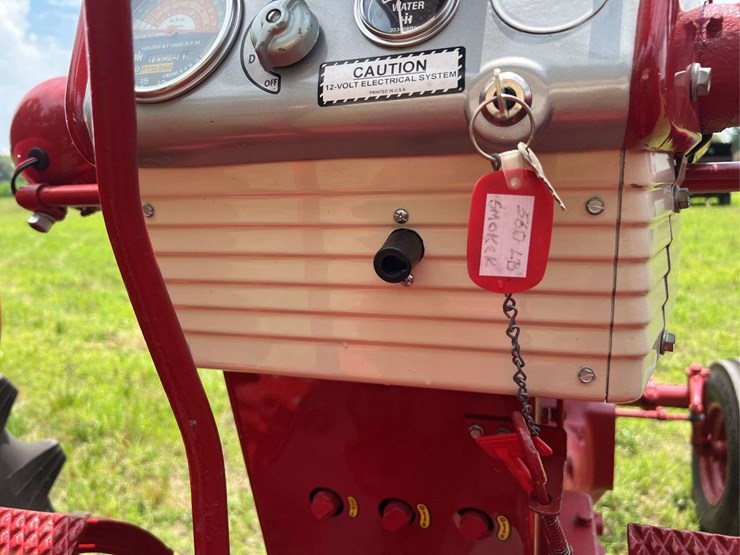 farmall-560-lp-image-67