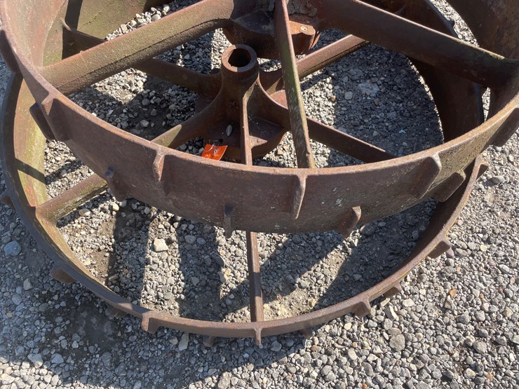 #6638-•-(2)-cast-wheels-image-14