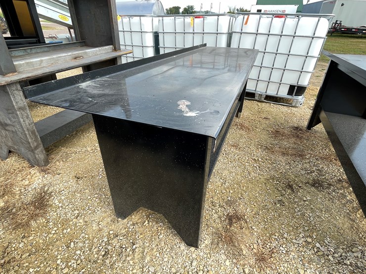 #3001-•-metal-work-bench-image-4