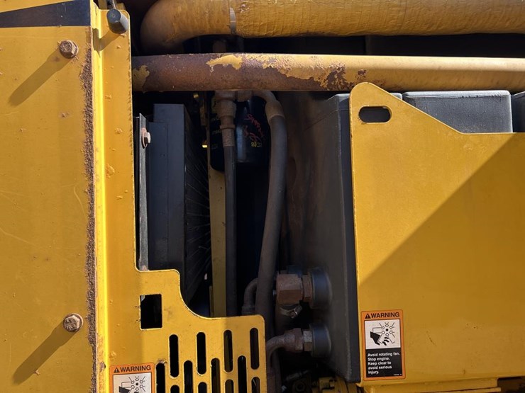 2001-deere-772ch-image-103