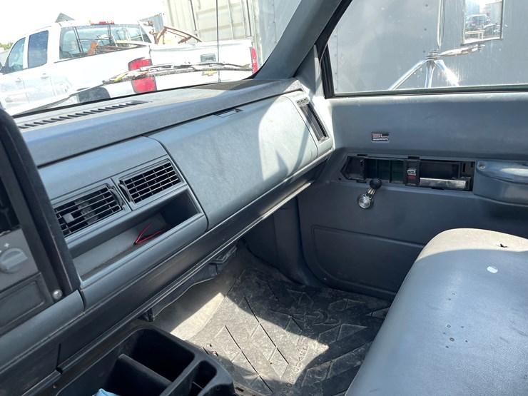 1990-gmc-sierra-3500-image-27