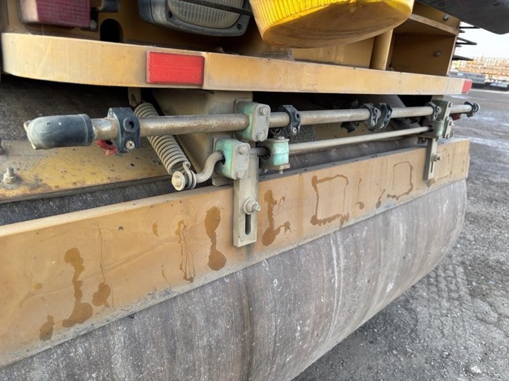 caterpillar-cb34-image-18