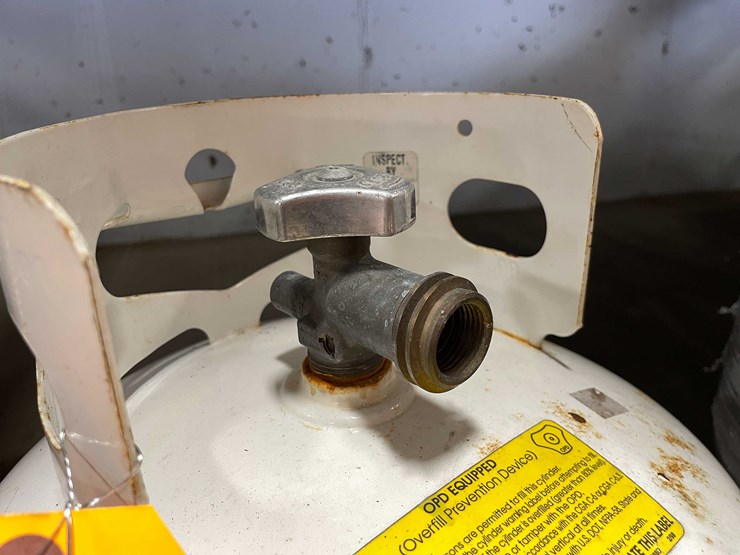 #5524-•-mini-propane-tank-(cw)-image-9