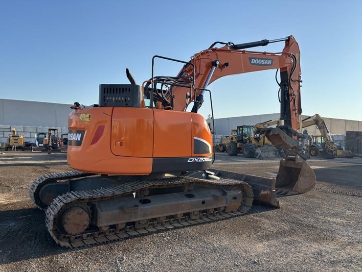 2022-doosan-dx235-lcr-5-image-3