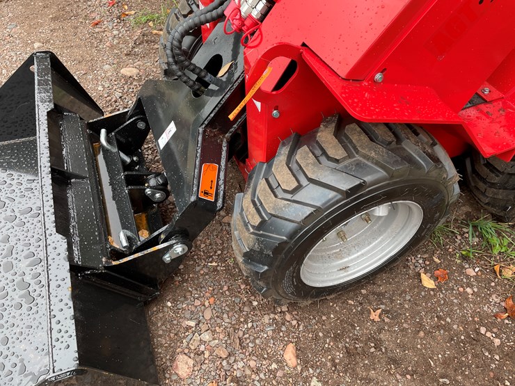 #8167-•-agt-wheel-loader-image-18