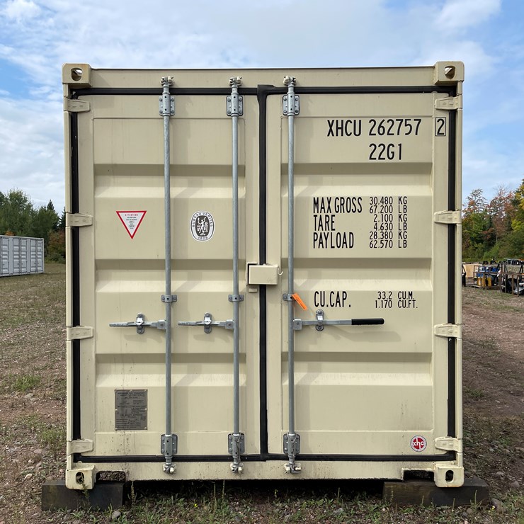 #8111 • 20' Standard Height Shipping Container