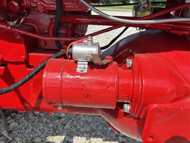 farmall-240-image-19