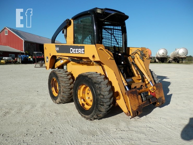 2008-deere-325-image-1