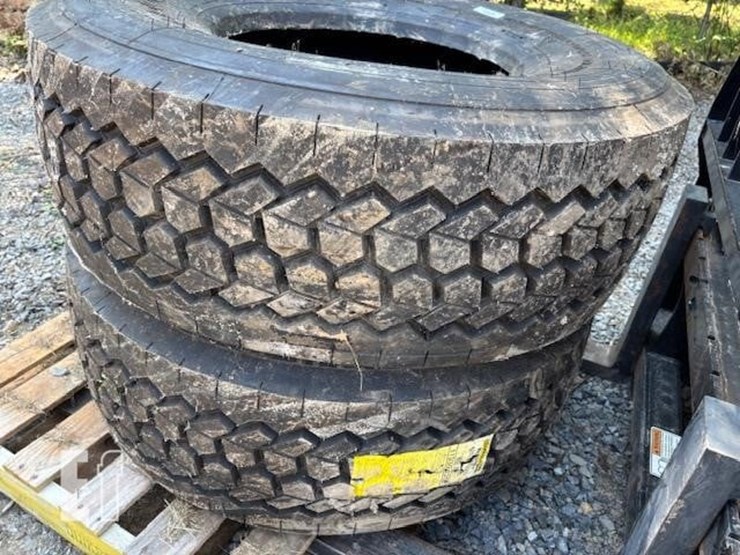 (2)-new-425/65r22.5-steer-tires-image-4