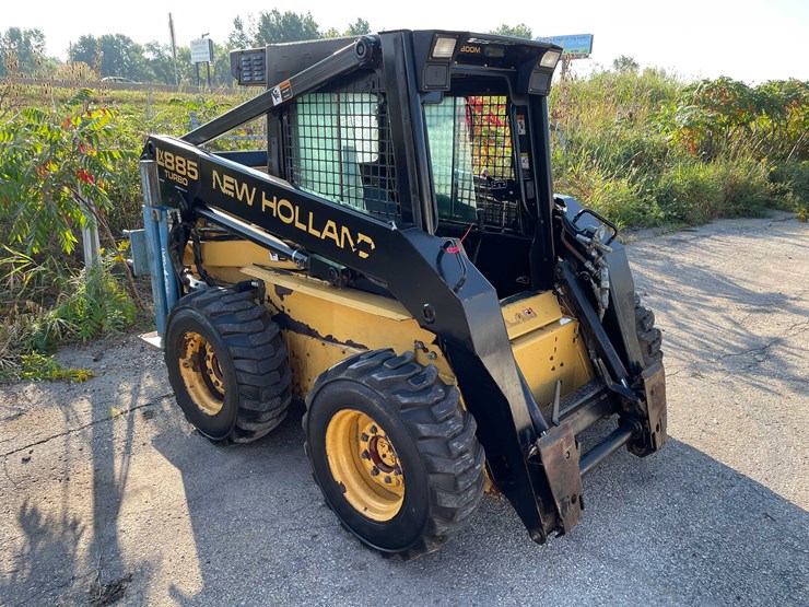 1980-new-holland-lx885-image-3