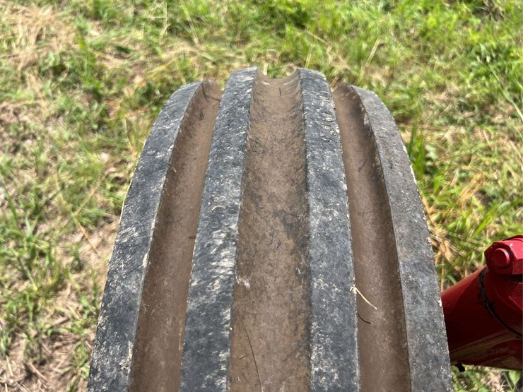farmall-560-lp-image-24