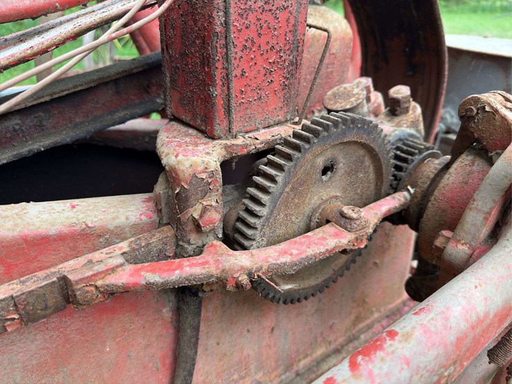 8hp-associated-image-17