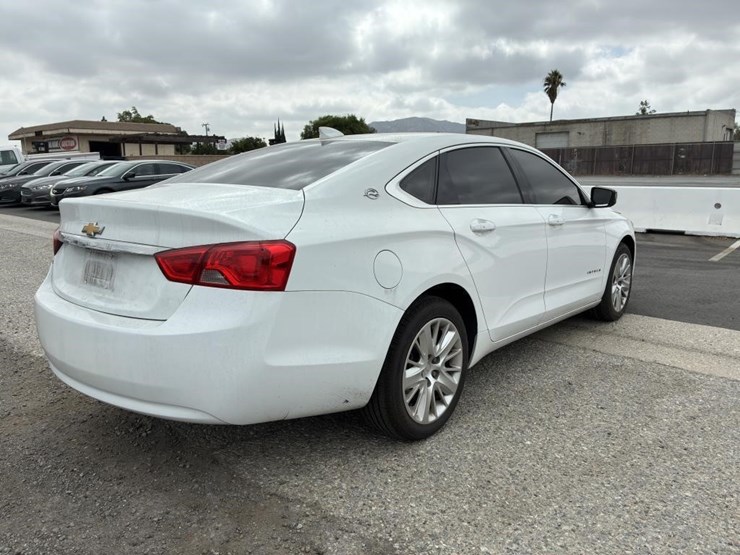 2019-chevrolet-impala-sedan-image-3