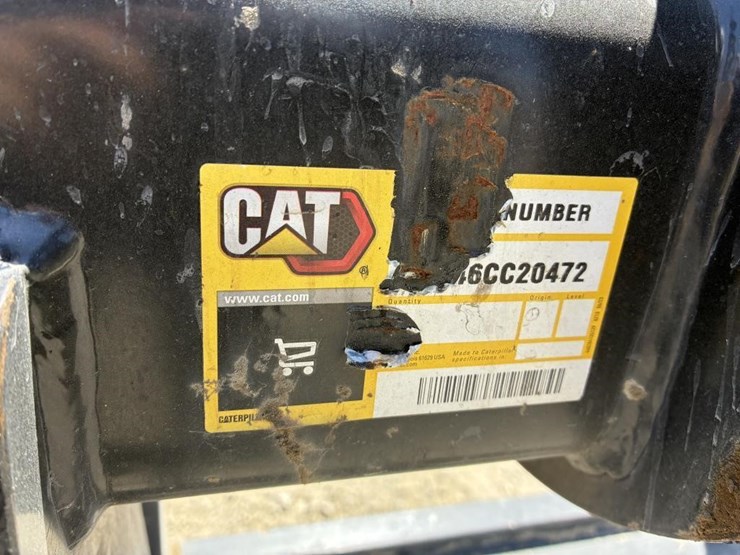 caterpillar-72"-fork-attachment-image-5
