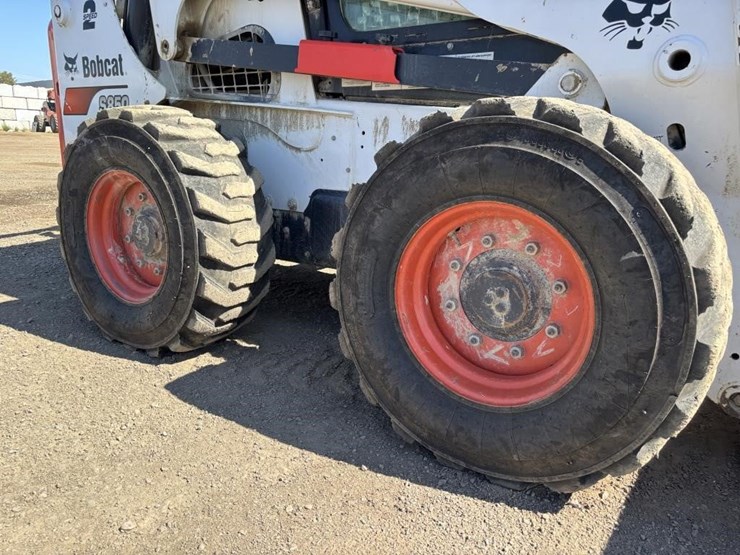 2022-bobcat-s850-image-25