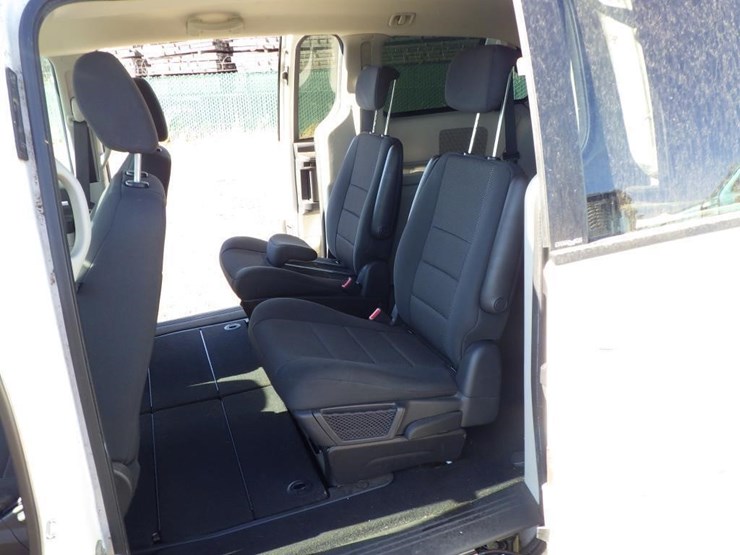 2009-dodge-grand-caravan-image-7