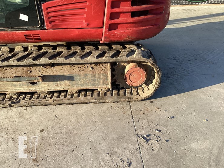 2018-takeuchi-tb290-image-15