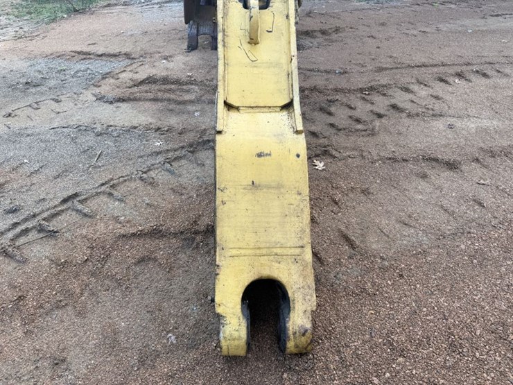 caterpillar-235-image-22