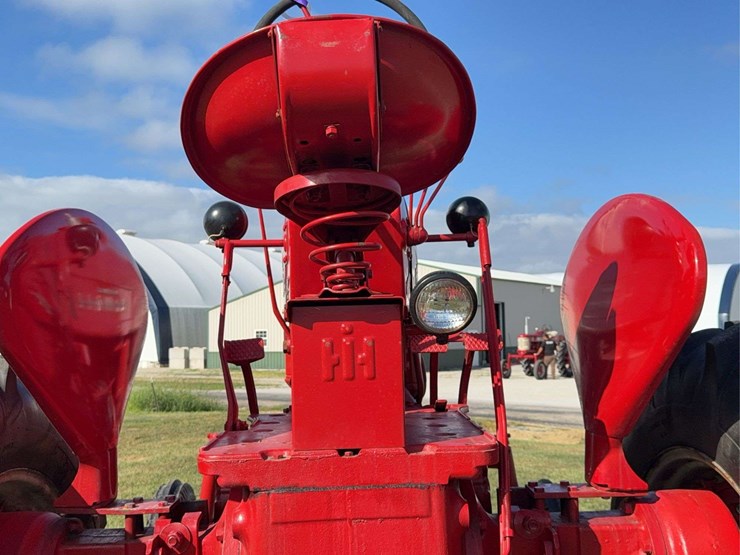farmall-400-diesel-high-crop-image-34