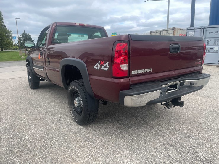 2003-chevrolet-silverado-2500-image-7