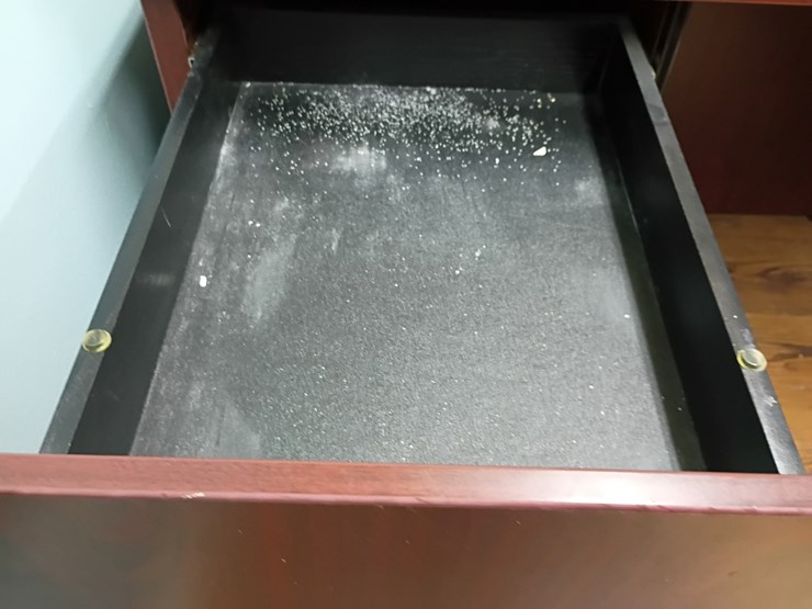 #21188-•-desk-image-3