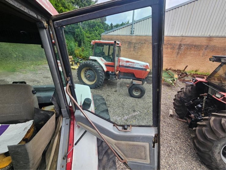 #2003-•-case-international-7110-magnum-tractor-image-20
