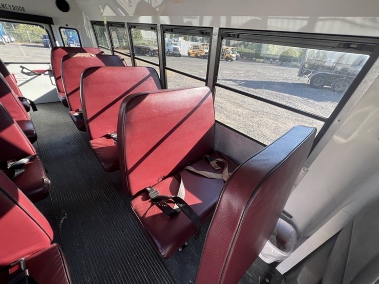 2007-chevrolet-express-school-bus-image-32
