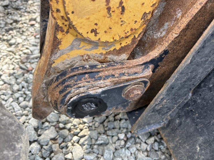 caterpillar-279c2-image-13