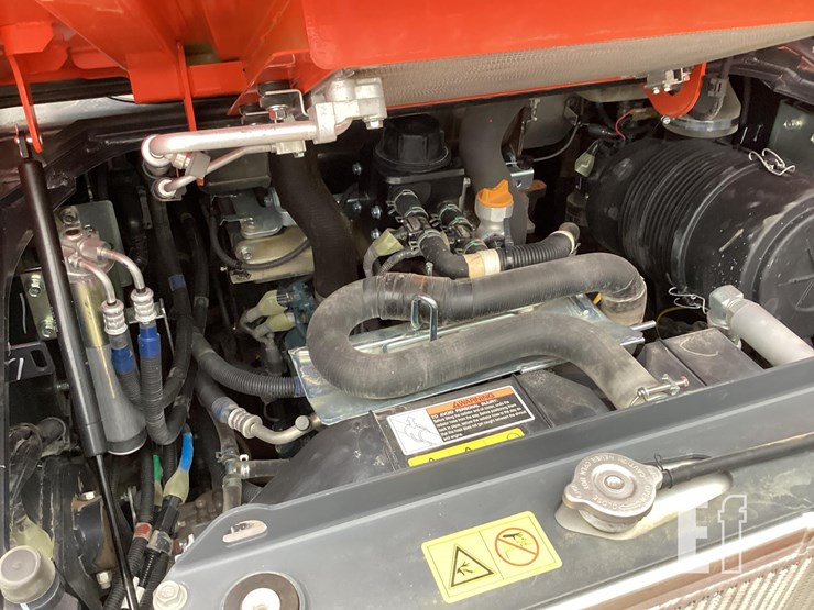 2024-kubota-svl97-2-image-13