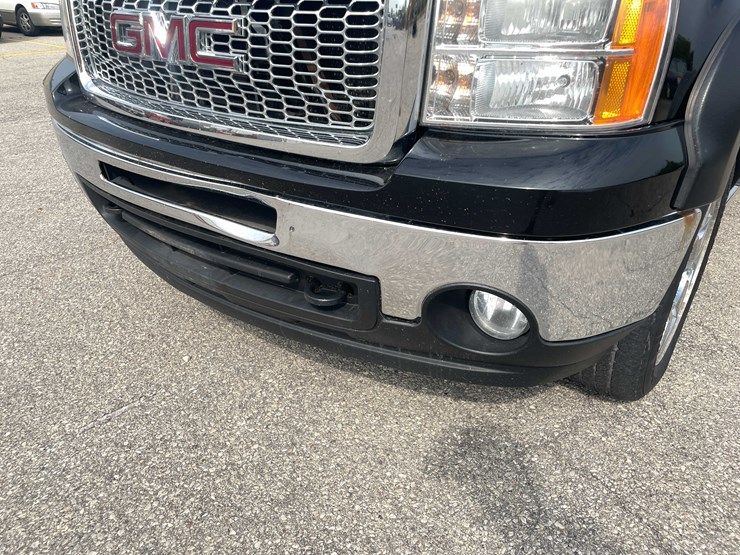 #1966-•-2011-gmc-sierra-(has-wi-title)-(of)-image-11