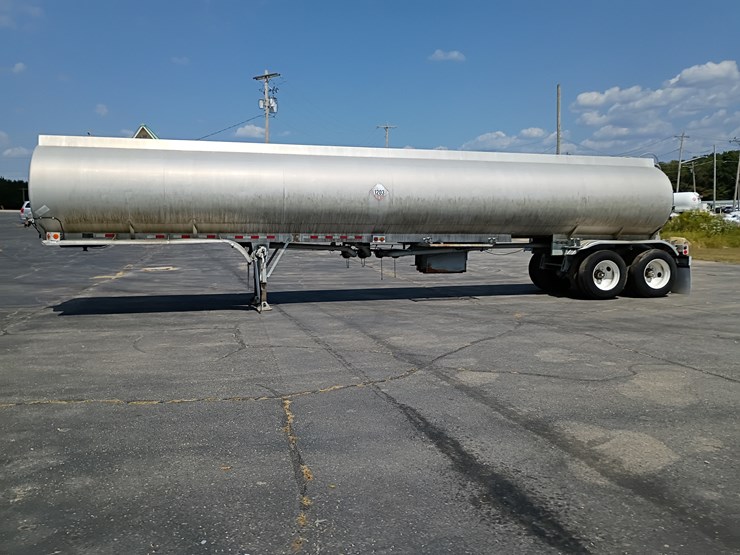 #16995-•-1984-fuel-semi-trailer-image-3