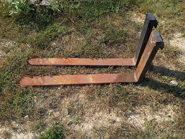 #105-•-set-of-42"-pallet-forks-image-2