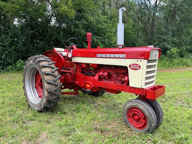 farmall-560-diesel-image-1