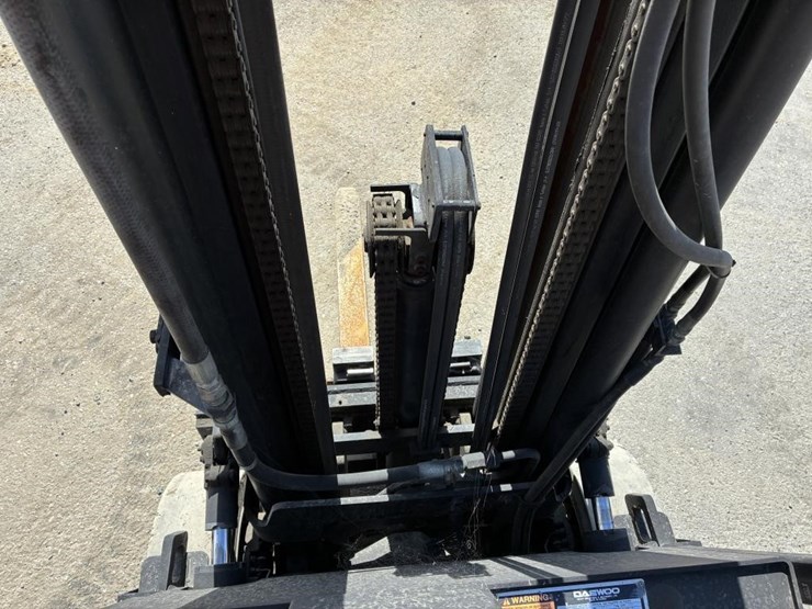 2004-daewoo-gc25e-3-image-8
