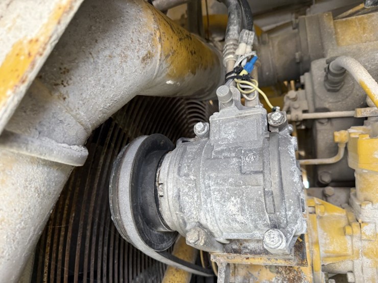 komatsu-hd465-5-image-75