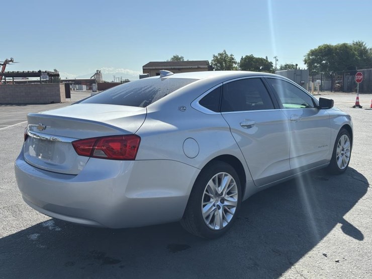 2018-chevrolet-impala-sedan-image-3