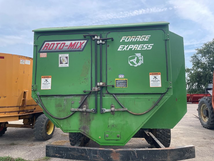 #1009-•-roto-mix-forage-express-image-6