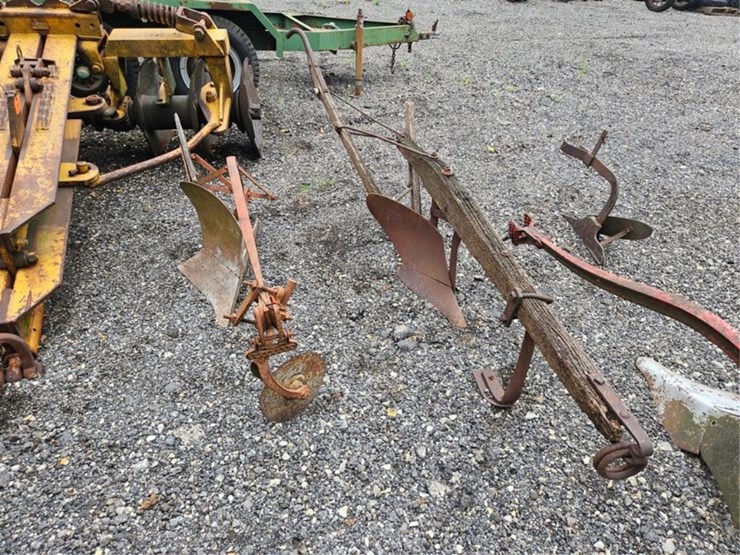 #2062-•-2---antique-plows-image-6