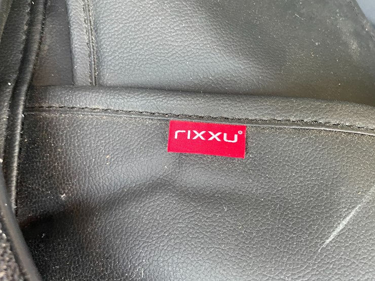 #6496-•-pair-of-rixxu-seat-covers-image-7