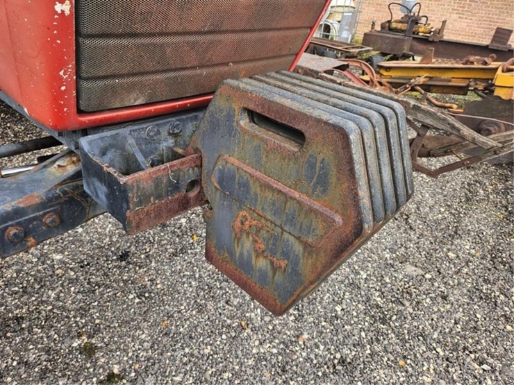 #2004-•-case-international-7110-magnum-tractor-image-12