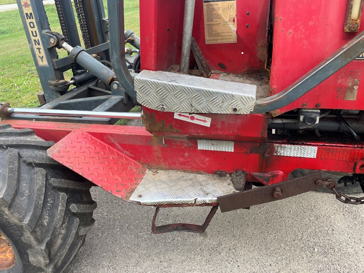 #1020-•-2002-moffett-piggy-back-forklift-image-19